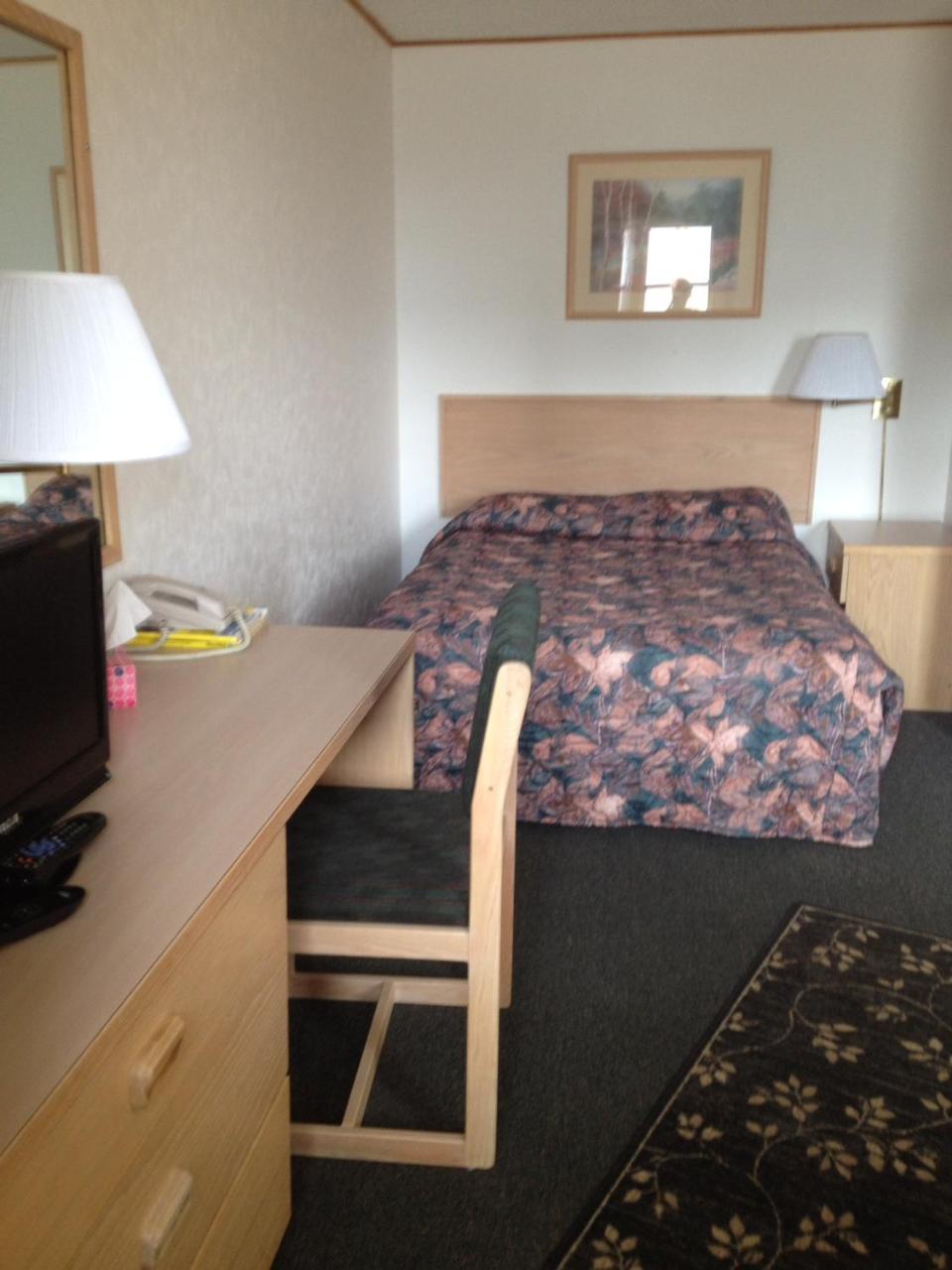 Winkys Motel Estevan Dış mekan fotoğraf